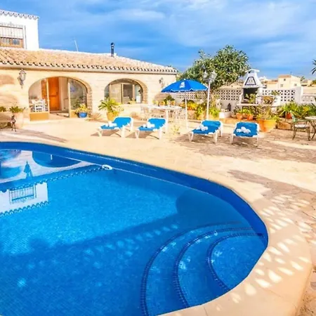 With 3 Bedrooms In Benissa, With Private Pool, Enclosed Garden A *